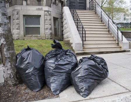 Efficient waste management with builders skip